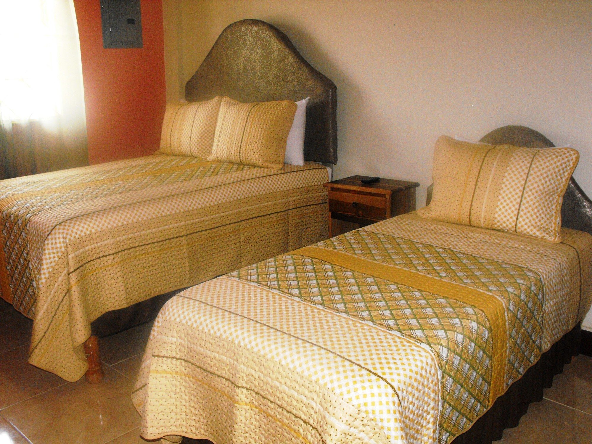 Hotel Tropik Leadonna 蒙特哥贝 外观 照片